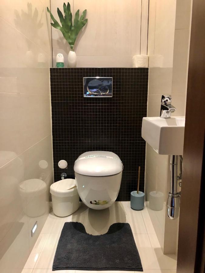 Apartman Suzanne บันสกาบิสตรีตซา ภายนอก รูปภาพ