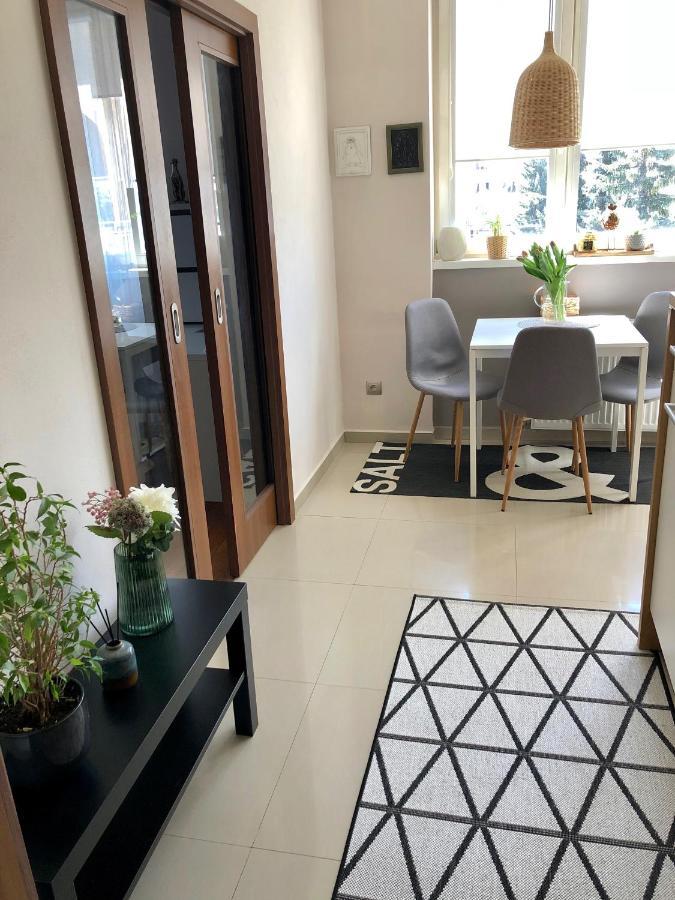 Apartman Suzanne บันสกาบิสตรีตซา ภายนอก รูปภาพ